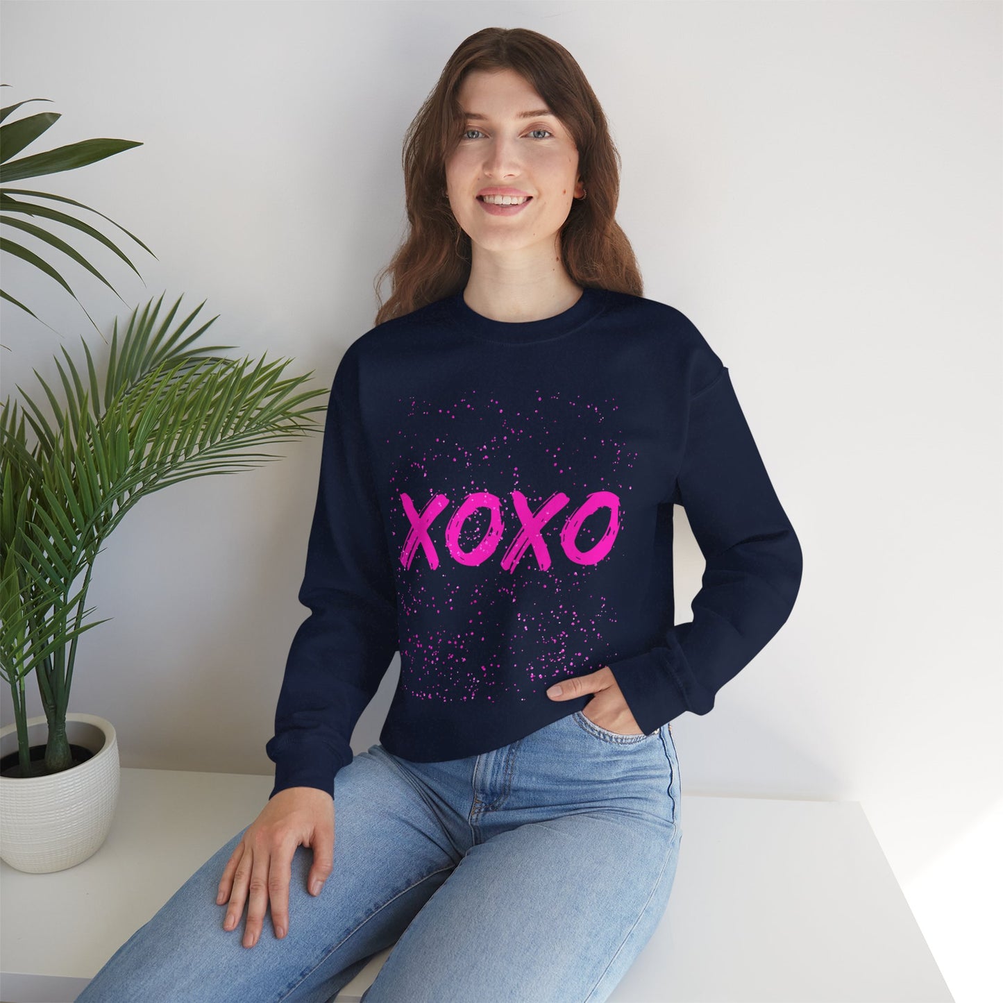 XOXO Glitter Unisex Heavy Blend™ Crewneck Sweatshirt
