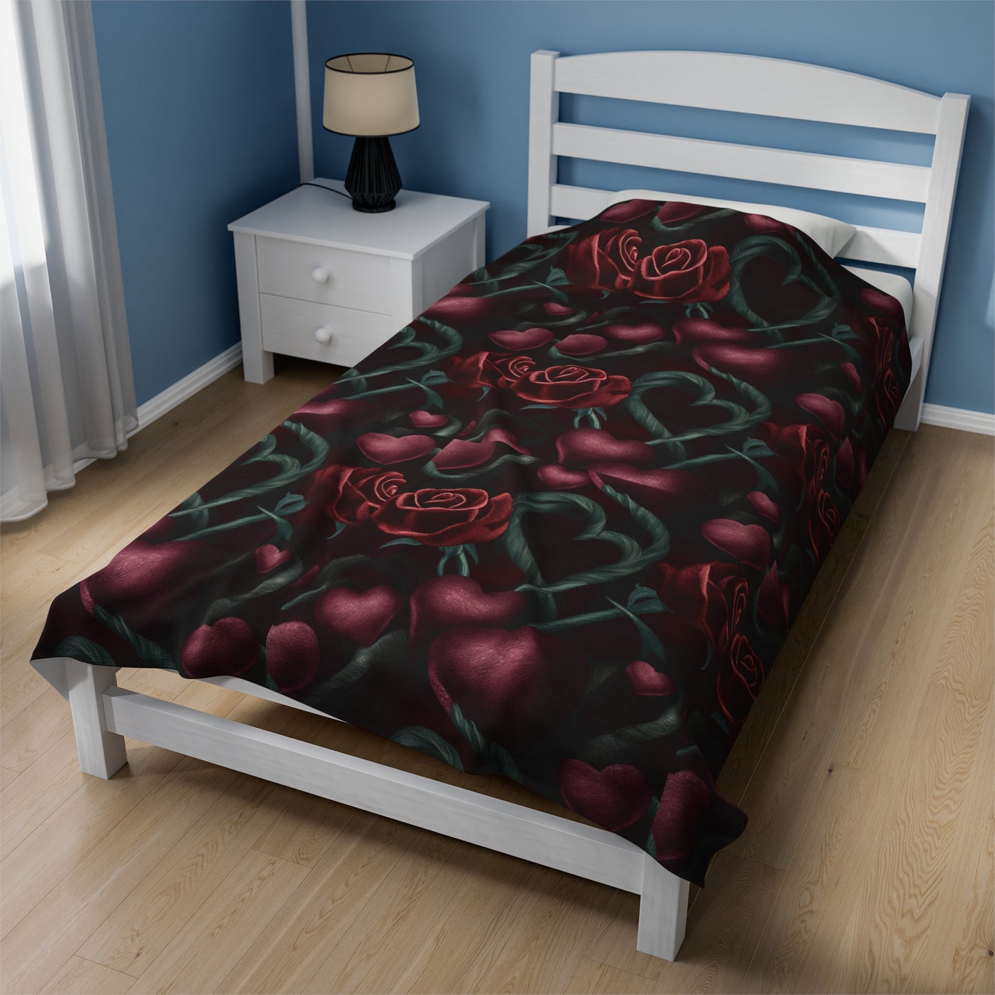 Hearts and Roses Velveteen Plush Blanket