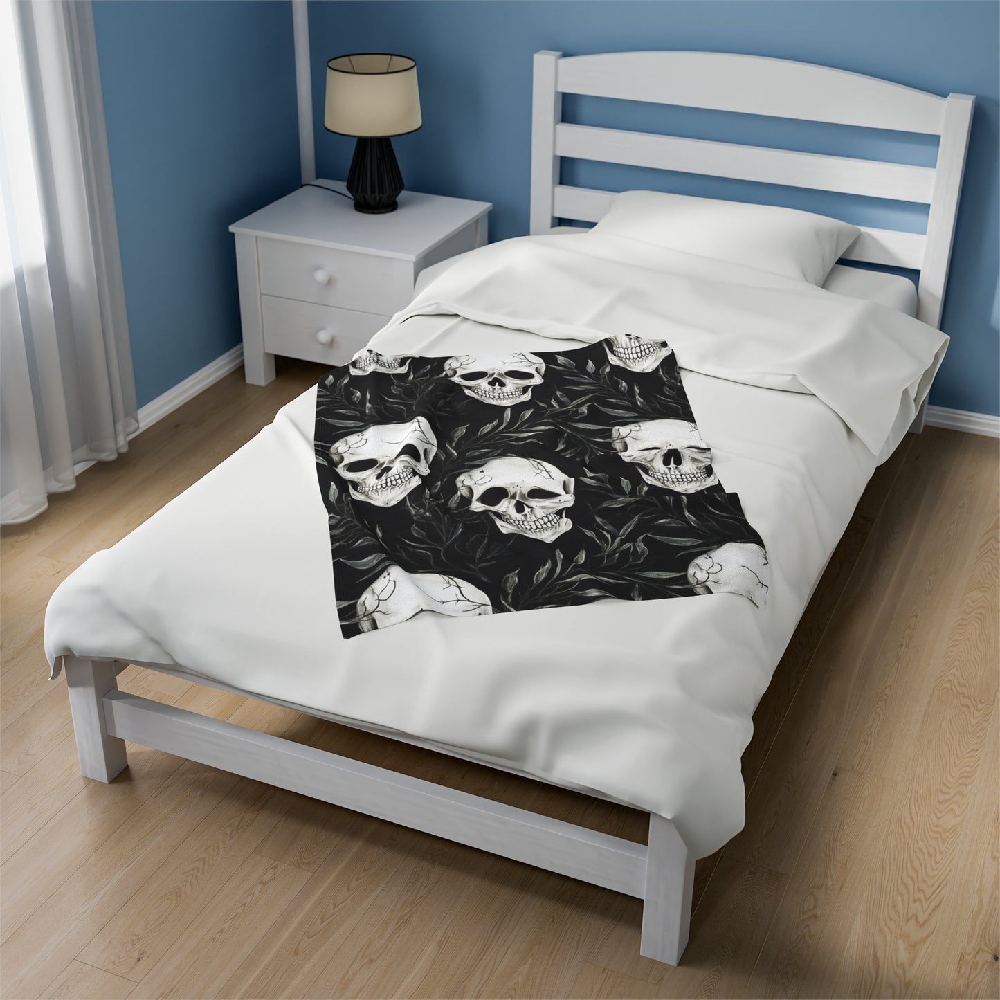 Skull Halloween Velveteen Plush Blanket, Ultra-Soft, Customizable, and Cozy for Home or Gifts