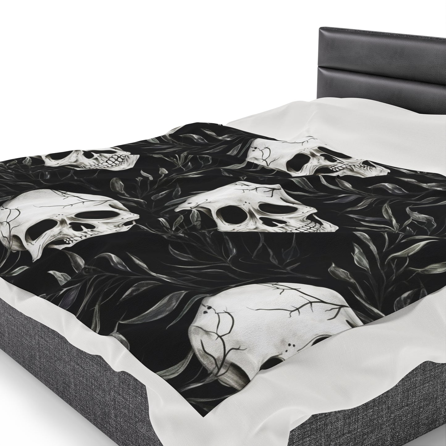 Skull Halloween Velveteen Plush Blanket, Ultra-Soft, Customizable, and Cozy for Home or Gifts